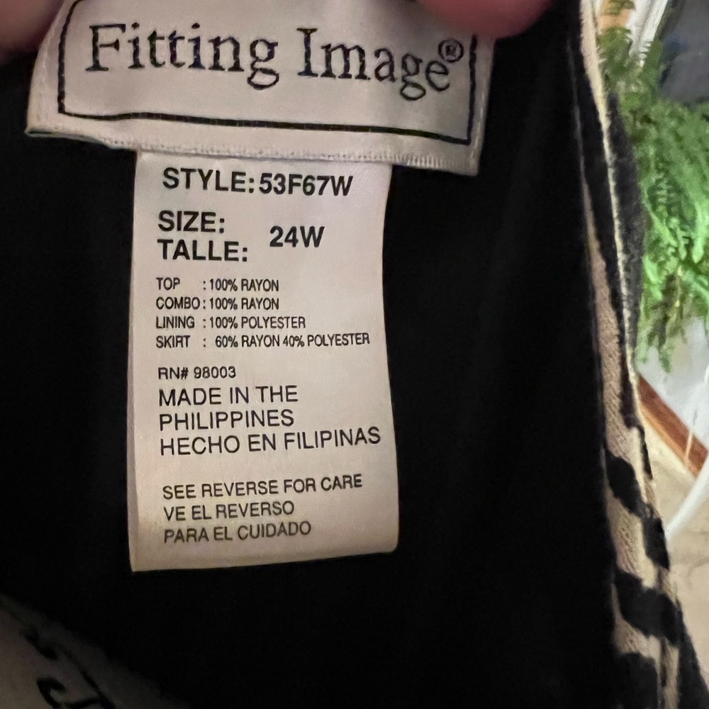 Fitting Image Women’s Black And Cream Lightweight… - image 8